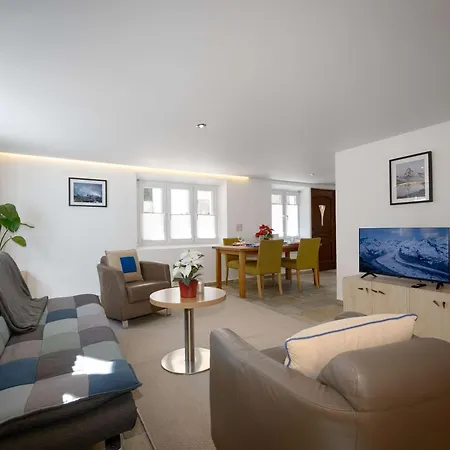 Haus Aquila 1 Bedroom Sankt Niklaus