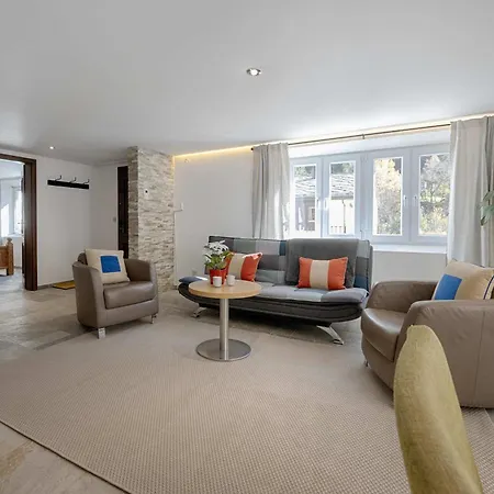 Haus Aquila 1 Bedroom * Sankt Niklaus