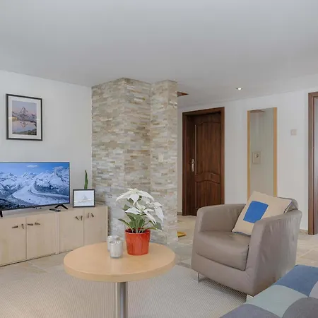 Haus Aquila 1 Bedroom Sankt Niklaus